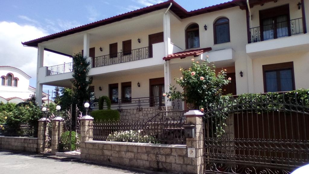 Hotel Archontiko Dimitra Vergina Luaran gambar